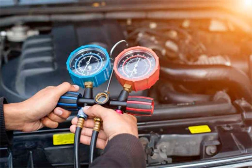 Manutenção de ar-condicionado automotivo